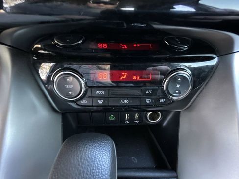 Used 2022 Mitsubishi Eclipse Cross LE image 19