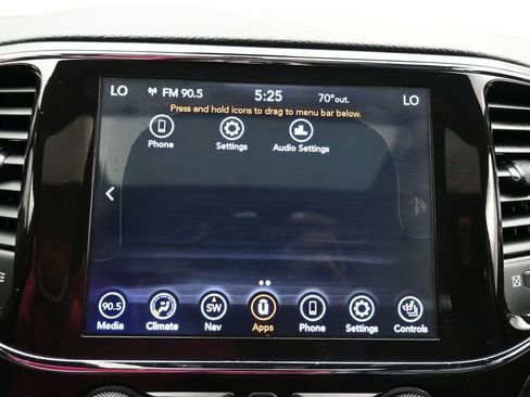 Used 2021 Jeep Grand Cherokee Limited image 17