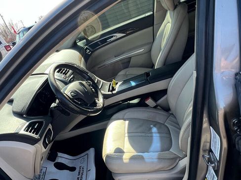 Used 2016 Lincoln MKZ FWD w/ Equipment Group 300A Reserve image 9