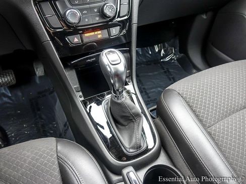 Used 2022 Buick Encore Preferred w/ Safety Package image 15