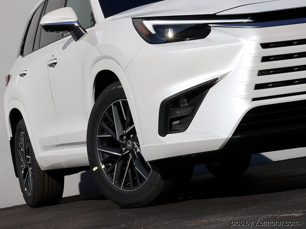 New 2026 Lexus TX 350 AWD image 4