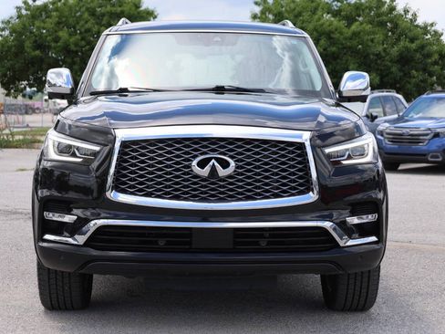 Used 2019 INFINITI QX80 Luxe AWD/4WD image 2