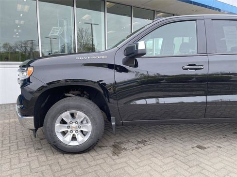 Used 2025 Chevrolet Silverado 1500 LT image 9