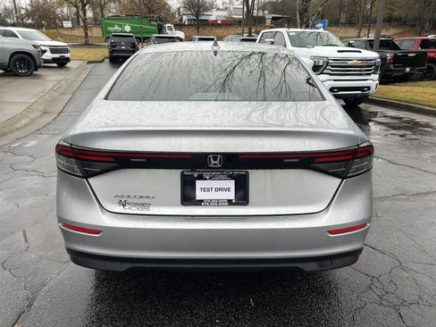 Used 2024 Honda Accord EX image 6