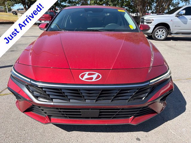 Used 2025 Hyundai Elantra SEL FWD image 8