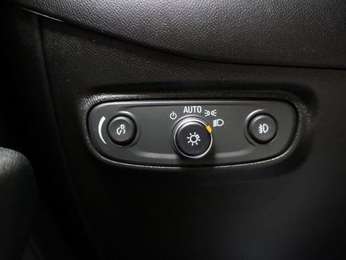 Used 2021 Chevrolet Equinox LT AWD/4WD image 25