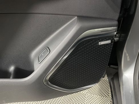 New 2025 GMC Acadia Elevation image 24