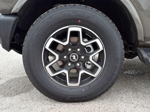 New 2026 Ford Bronco Outer Banks AWD/4WD image 25