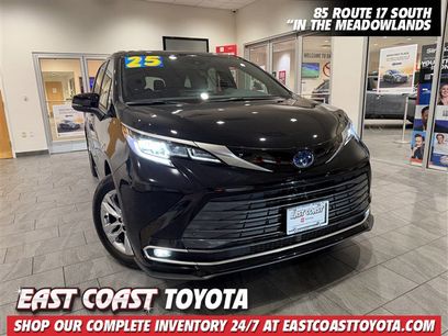 Certified 2025 Toyota Sienna Limited