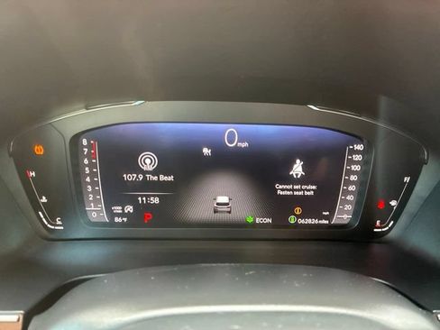 Used 2025 Honda Pilot Elite image 36