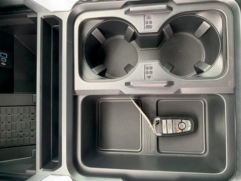 New 2024 Ford F250 Lariat w/ Lariat Ultimate Package image 24