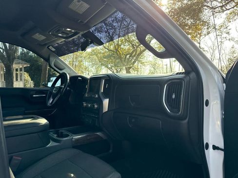 Used 2021 GMC Sierra 1500 Elevation w/ Preferred Package image 17