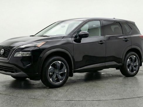 Used 2025 Nissan Rogue SV AWD/4WD image 3