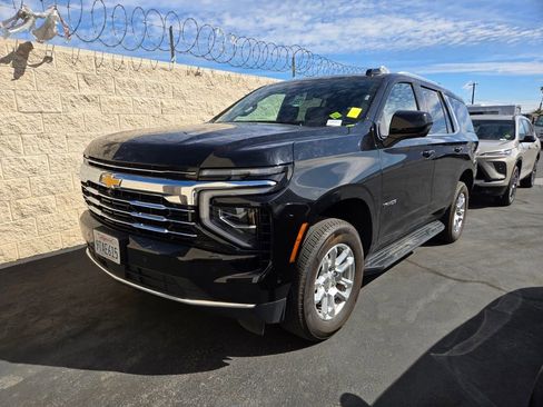 Used 2025 Chevrolet Tahoe LT AWD/4WD image 1