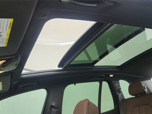 Used 2026 BMW X5 sDrive40i w/ M Sport Package image 56