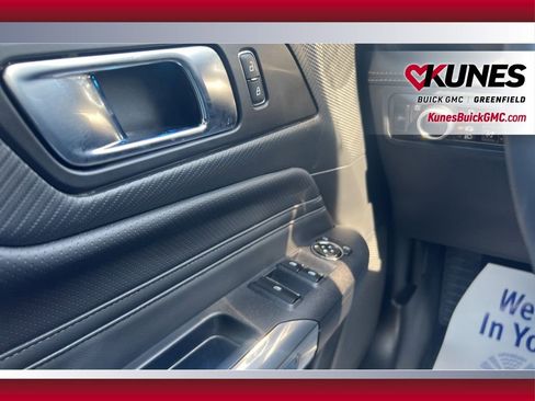 Used 2025 Ford Mustang GT Premium image 33