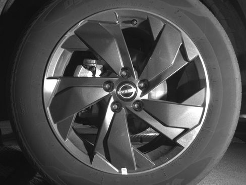 Used 2025 Nissan Rogue SV image 12