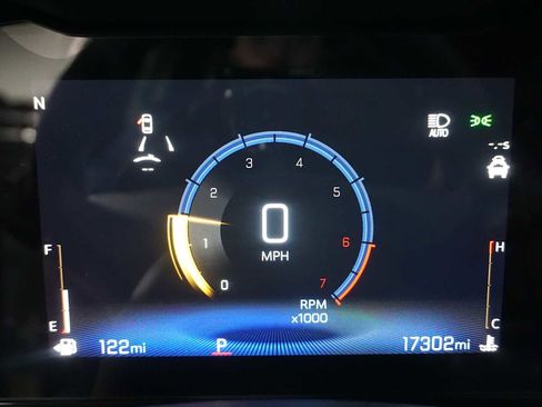 Certified 2024 Chevrolet Trax RS w/ Sunroof Package image 28