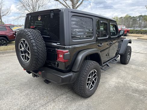 Used 2024 Jeep Wrangler Unlimited Rubicon image 7