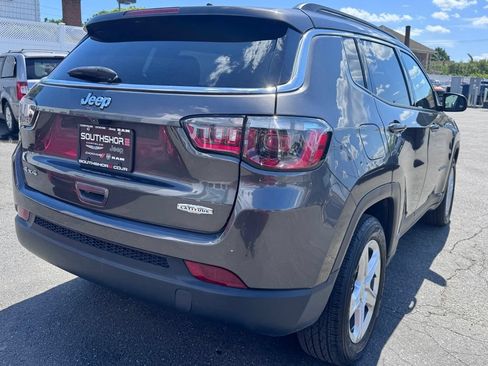Used 2023 Jeep Compass Latitude w/ Convenience Group AWD/4WD image 7