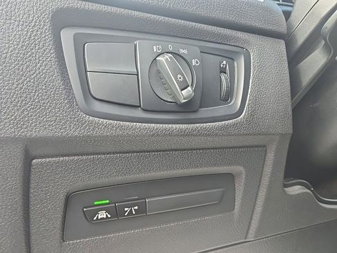 Used 2018 BMW M2 image 24