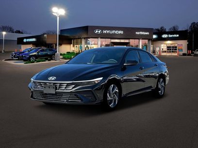 New 2025 Hyundai Elantra SEL