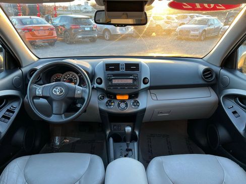 Used 2012 Toyota RAV4 Limited image 13