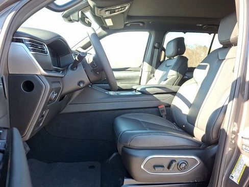 New 2026 Jeep Grand Wagoneer Limited AWD/4WD image 6