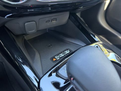 New 2026 Chevrolet Trax ACTIV w/ Sunroof Package image 36