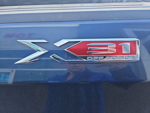 Used 2022 GMC Sierra 1500 SLT w/ SLT Premium Plus Package image 22