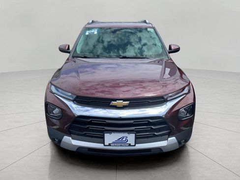 Used 2022 Chevrolet TrailBlazer LT w/ Convenience Package FWD image 3