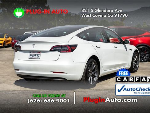 Used 2023 Tesla Model 3 Standard Range image 4