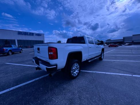 Used 2016 GMC Sierra 2500 Denali w/ Driver Alert Package AWD/4WD image 8
