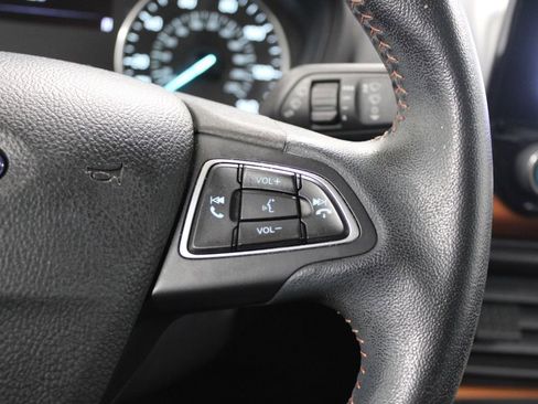 Used 2021 Ford EcoSport SE w/ SE Convenience Package image 35