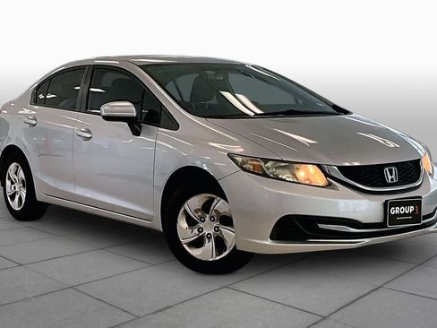 Used 2014 Honda Civic LX image 2