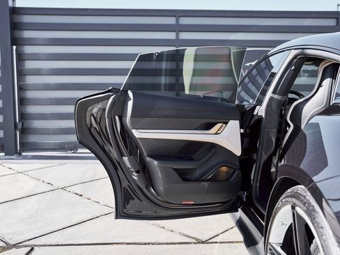 Used 2020 Porsche Taycan Turbo S image 29