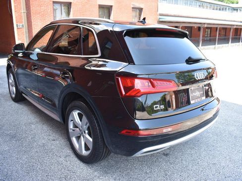 Used 2018 Audi Q5 2.0T Premium Plus w/ Premium Plus Package AWD/4WD image 5