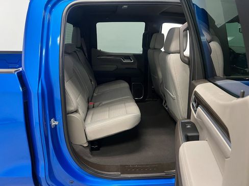 Used 2025 Chevrolet Silverado 1500 LT image 36