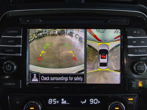 Used 2023 Nissan Maxima Platinum w/ Sport Mat Group FWD image 7