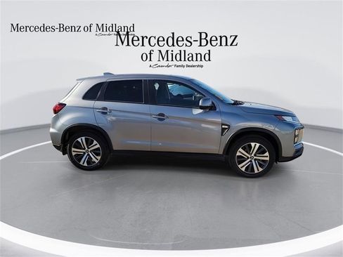 Used 2022 Mitsubishi Outlander Sport ES image 9