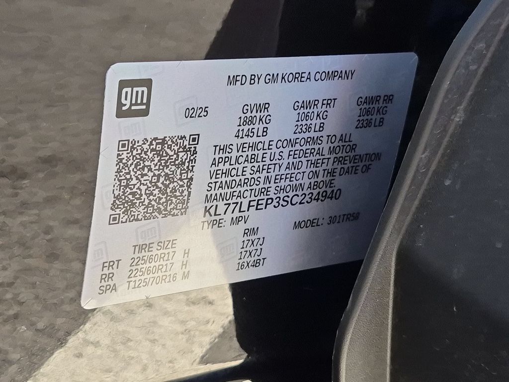 Used 2025 Chevrolet Trax LS FWD image 36