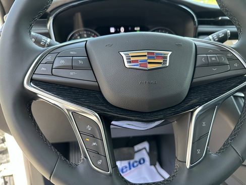 New 2025 Cadillac XT5 Premium Luxury w/ Technology Package image 32