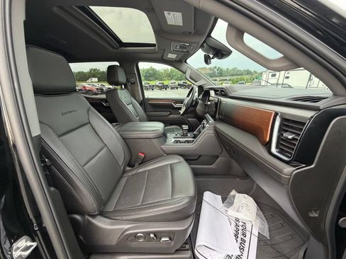 Used 2024 GMC Sierra 1500 Denali w/ Denali Reserve Package AWD/4WD image 13