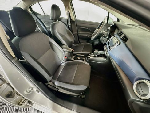 Used 2025 Nissan Versa SV FWD image 28