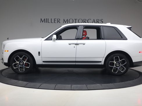 Used 2021 Rolls-Royce Cullinan Black Badge AWD/4WD image 3
