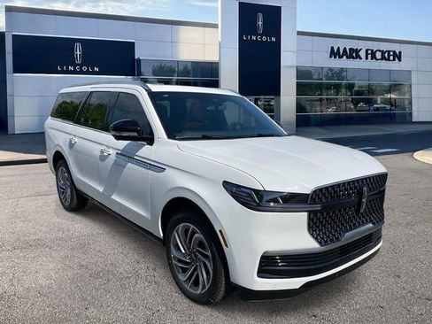 New 2026 Lincoln Navigator L Reserve AWD/4WD image 1