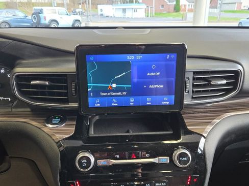 Used 2021 Ford Explorer Limited w/ Equipment Group 301A image 20