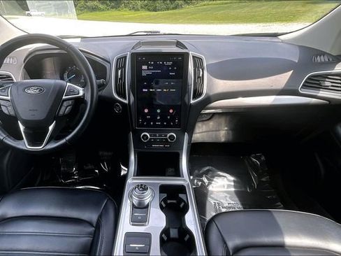 Used 2024 Ford Edge SEL AWD/4WD image 13