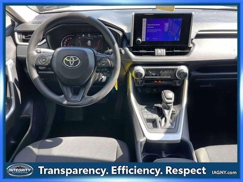 Used 2025 Toyota RAV4 LE AWD/4WD image 13