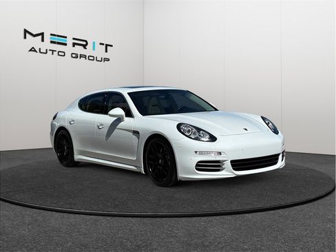 Used 2014 Porsche Panamera 4S image 1